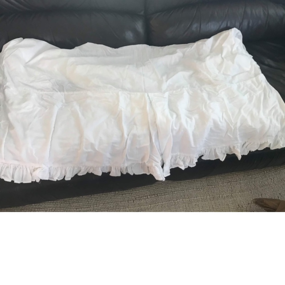 LAST CHANCE SALE Pottery Barn Kids crib skirt